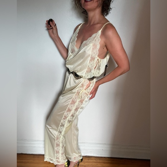 Lingerie jumpsuit made of nylon and lace with cute ties on the side. Open size. - Picture 11 of 14